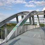 아파트 B3 - Bike & Bed