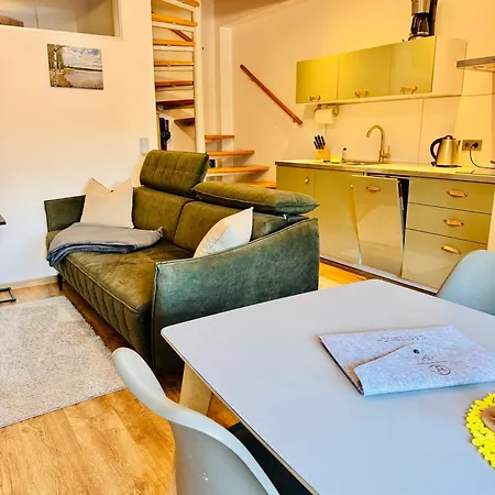 B3 - Bike & Bed Apartment